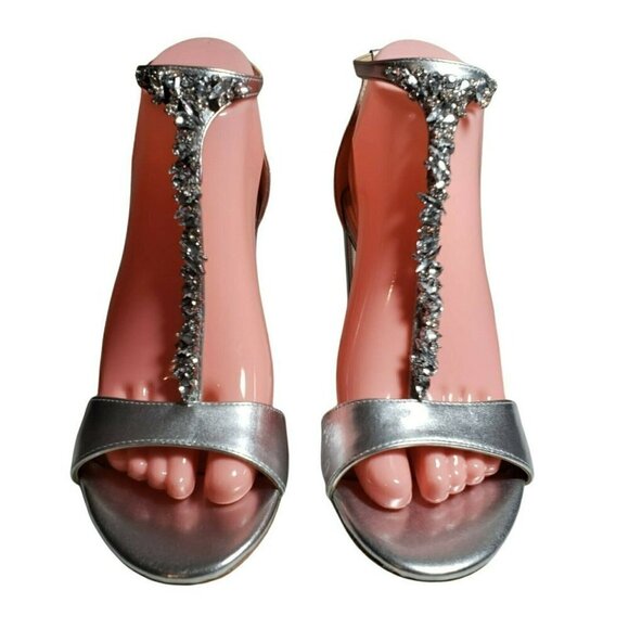 Jewel Badgley Mischka Silver Embellished T Strap Open Toe Evening Sandals Size 8 - Picture 6 of 12